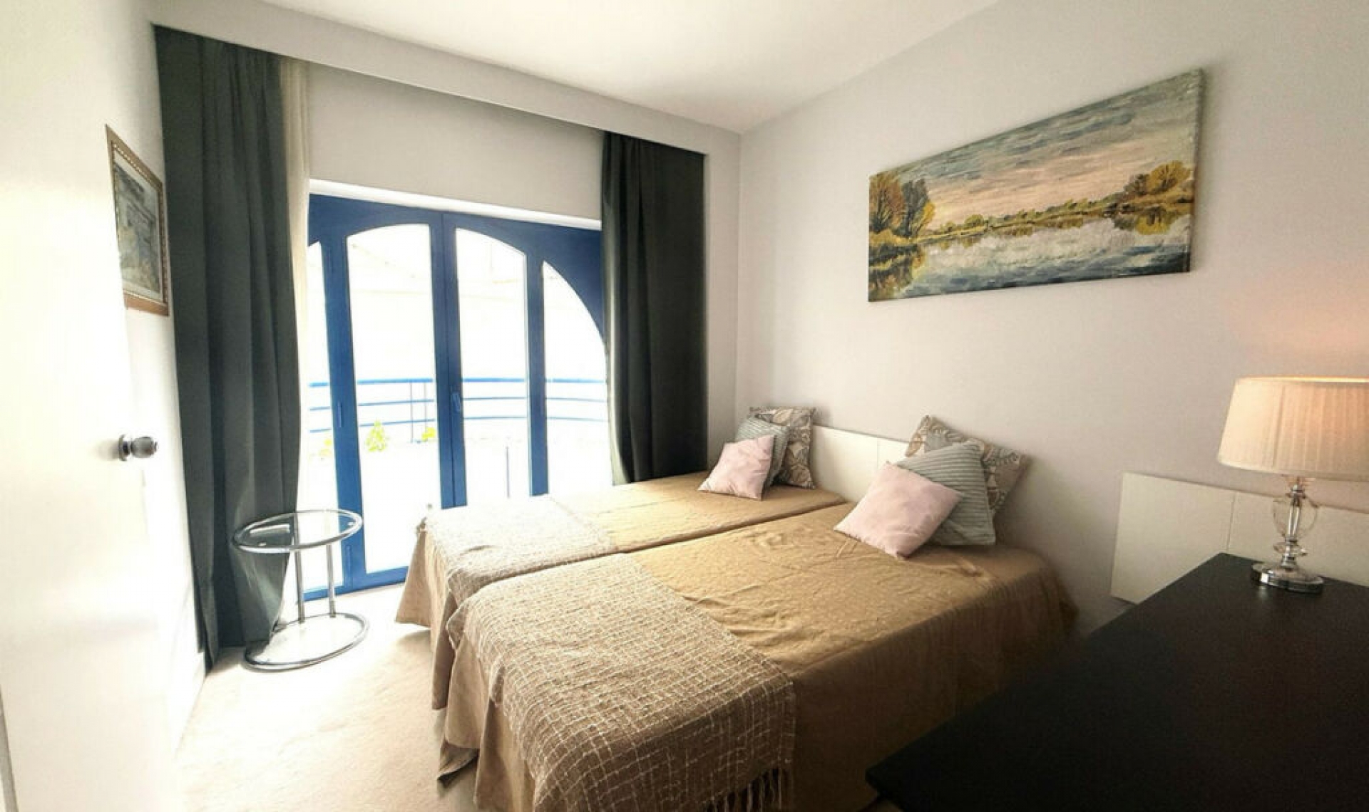 Resale - Apartment -
Marbella