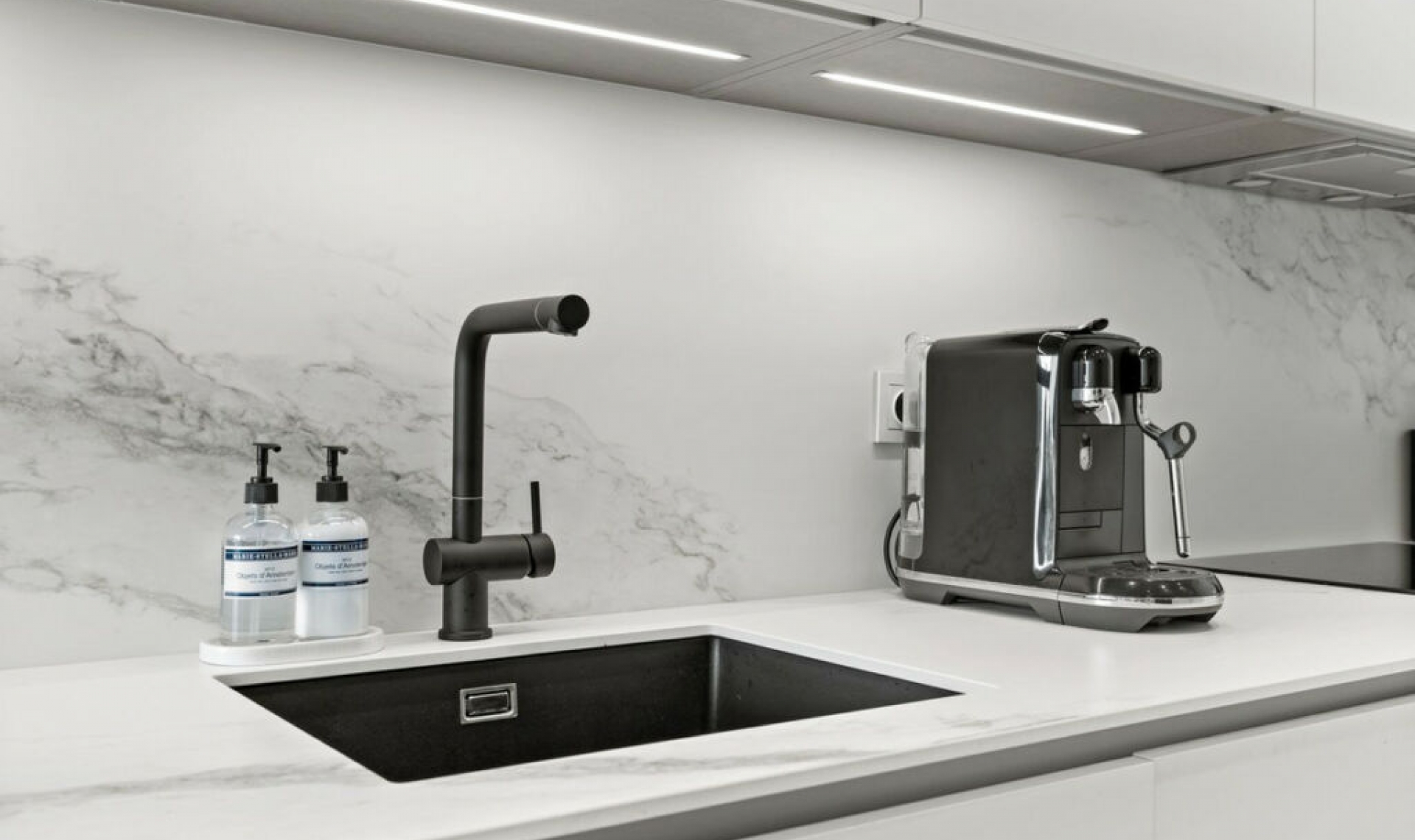 Resale - Apartment -
Marbella