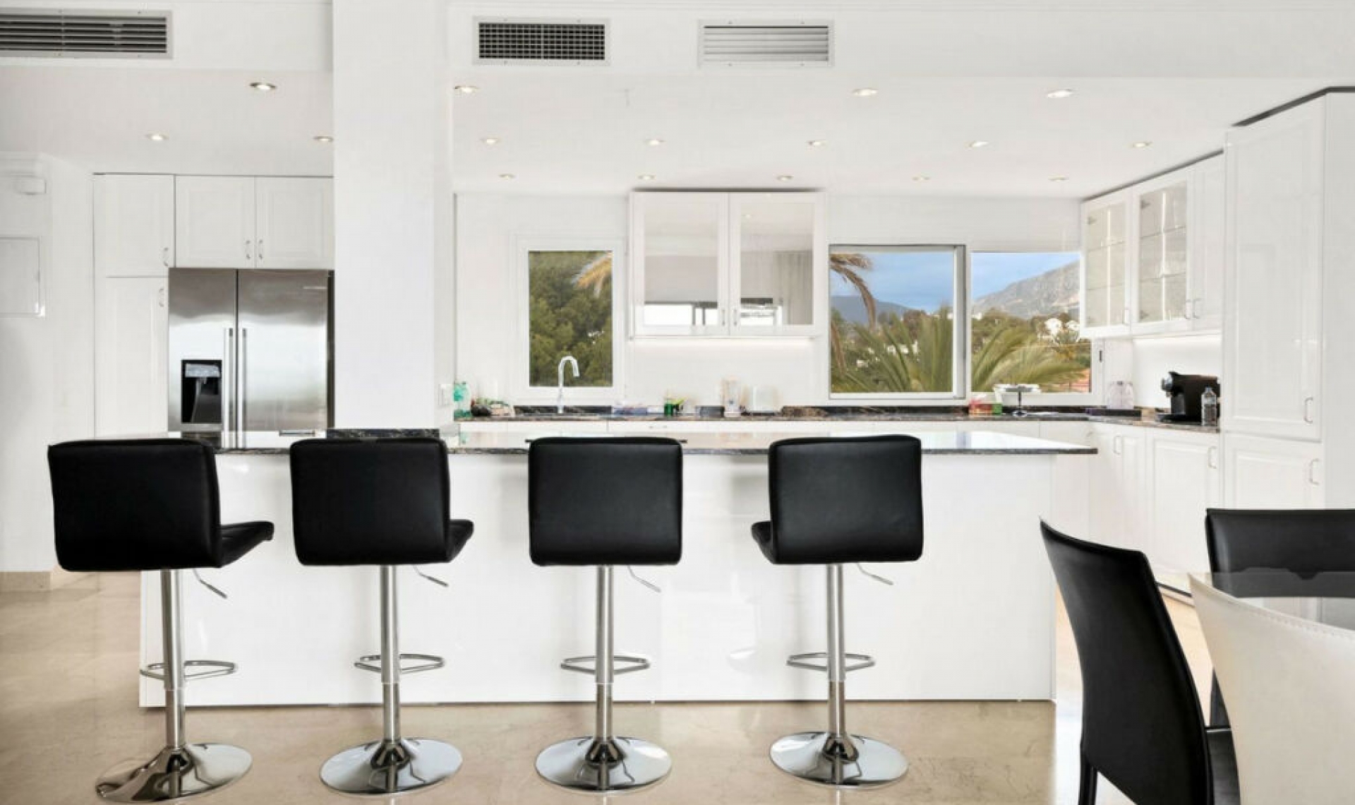 Resale - Apartment -
Marbella