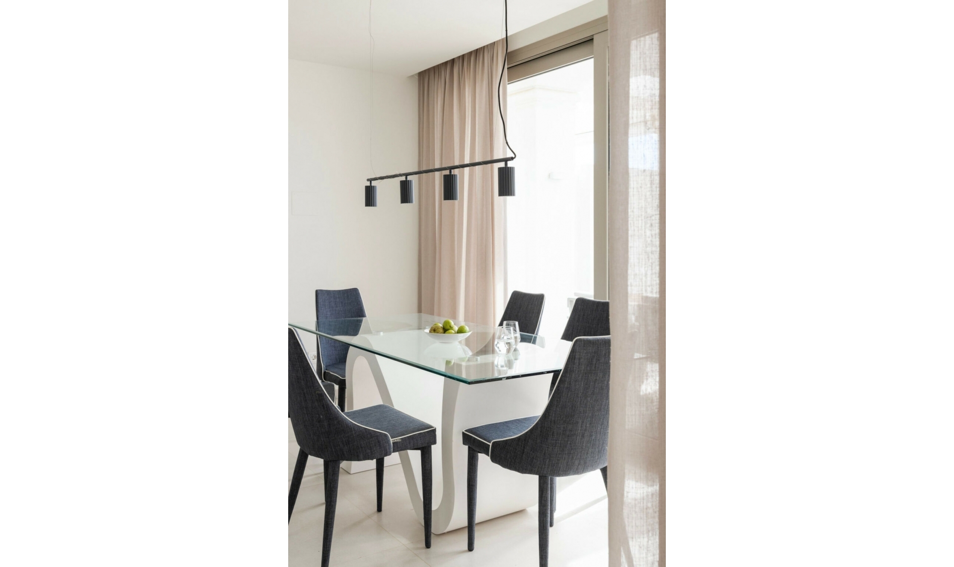 Resale - Apartment -
Marbella