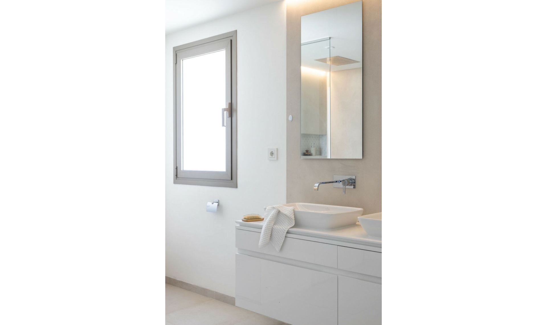Resale - Apartment -
Marbella