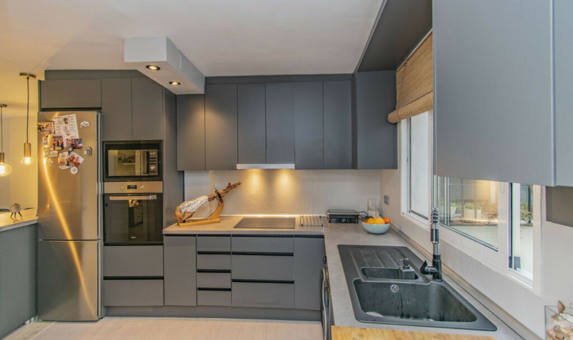 Resale - Apartment -
Marbella