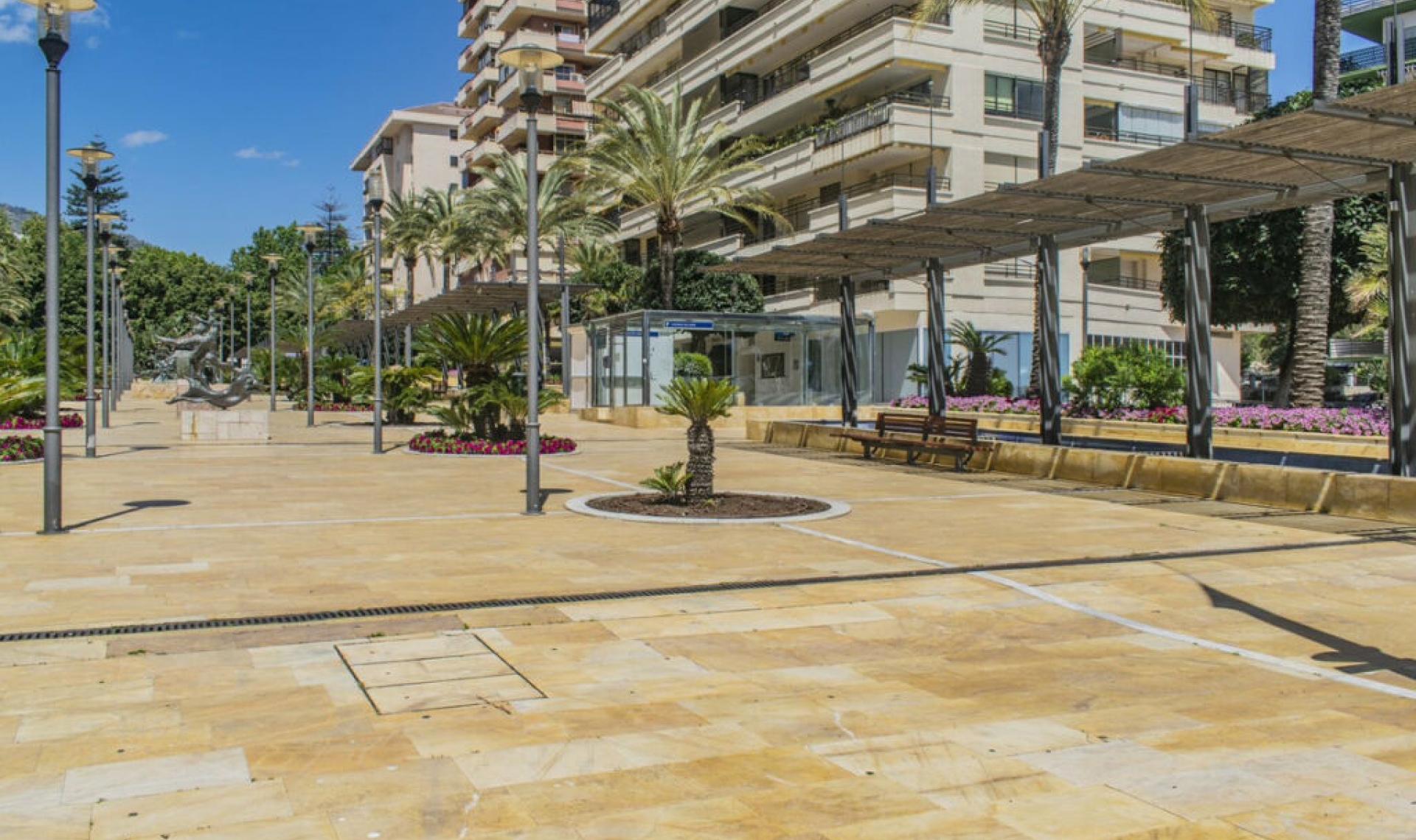 Resale - Apartment -
Marbella