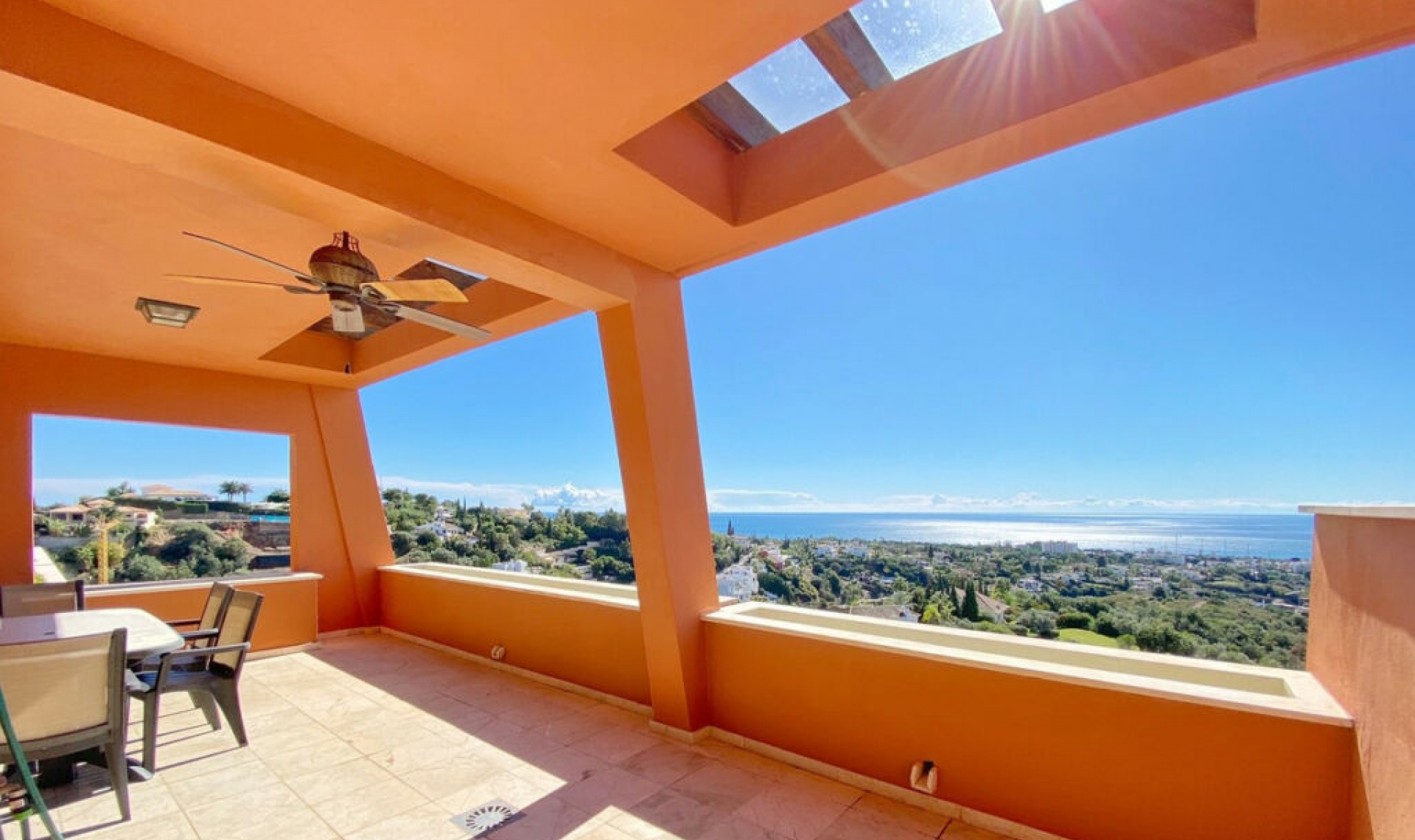 Resale - Apartment -
Marbella