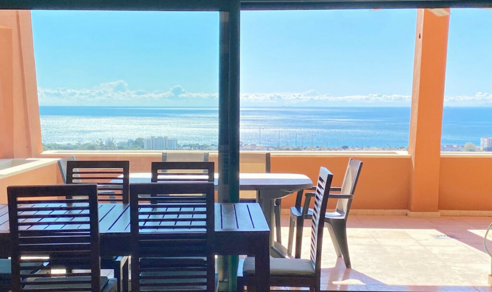 Resale - Apartment -
Marbella