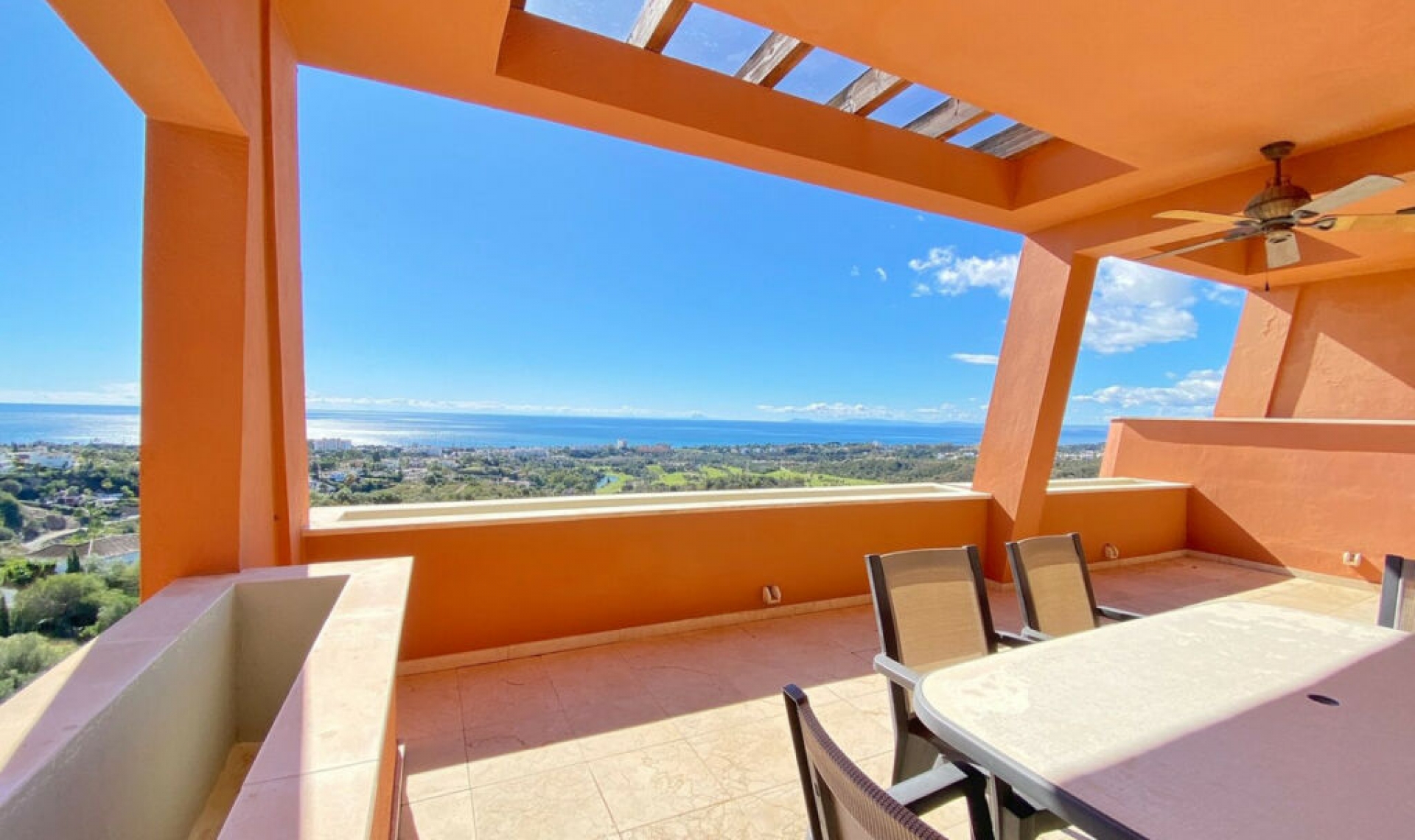 Resale - Apartment -
Marbella