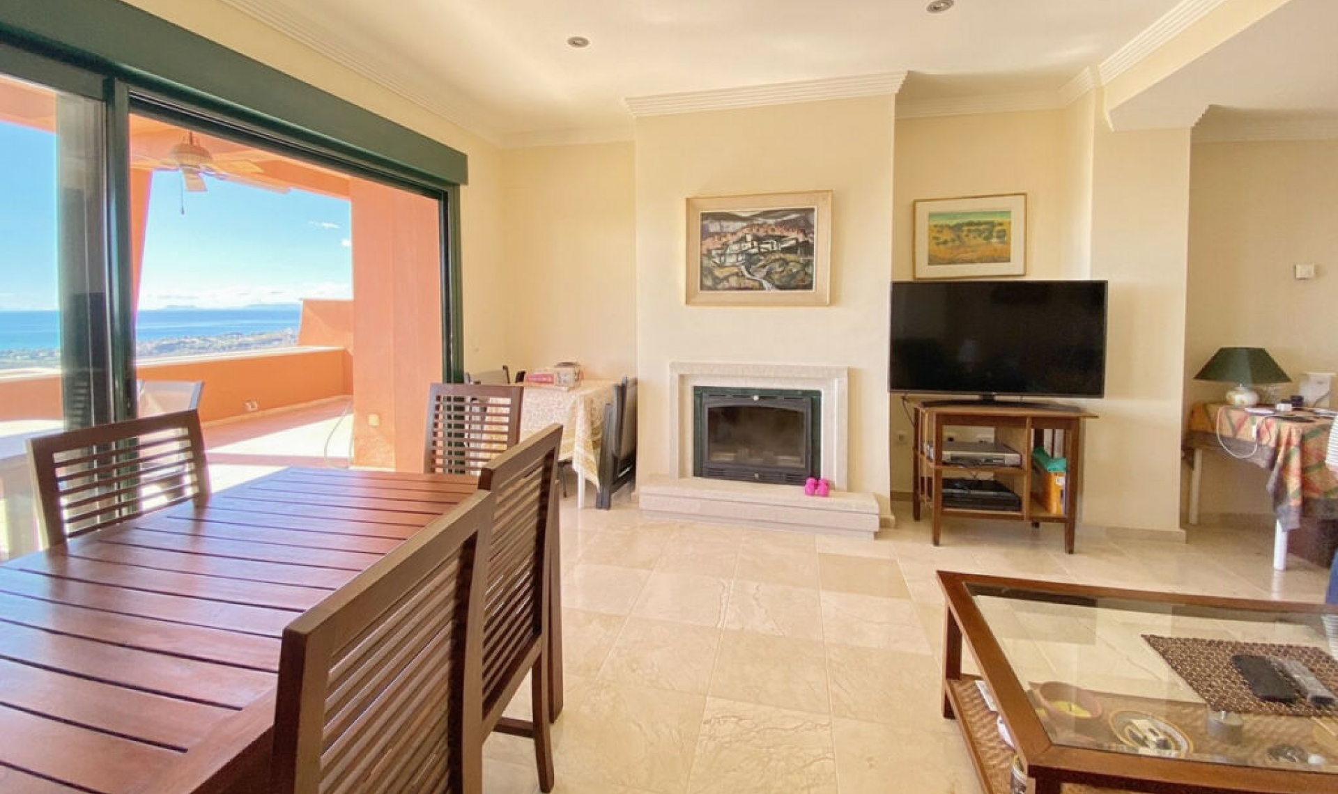 Resale - Apartment -
Marbella