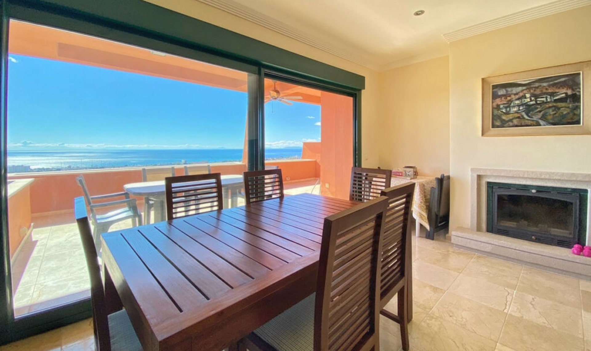 Resale - Apartment -
Marbella