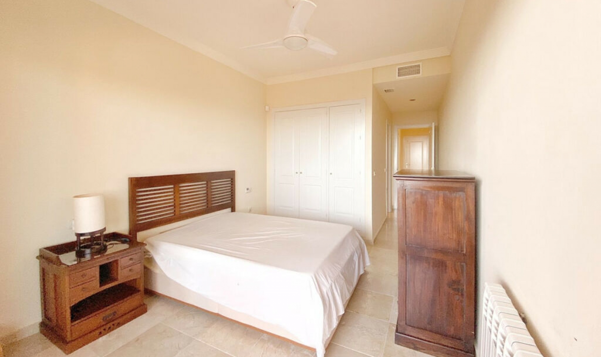Resale - Apartment -
Marbella