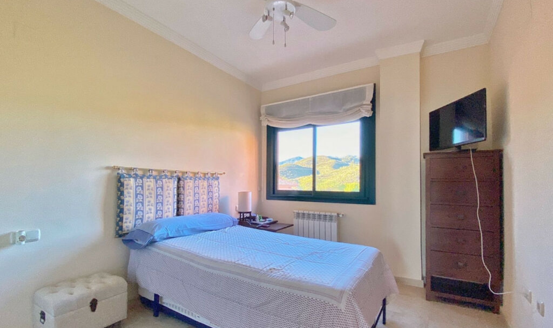 Resale - Apartment -
Marbella