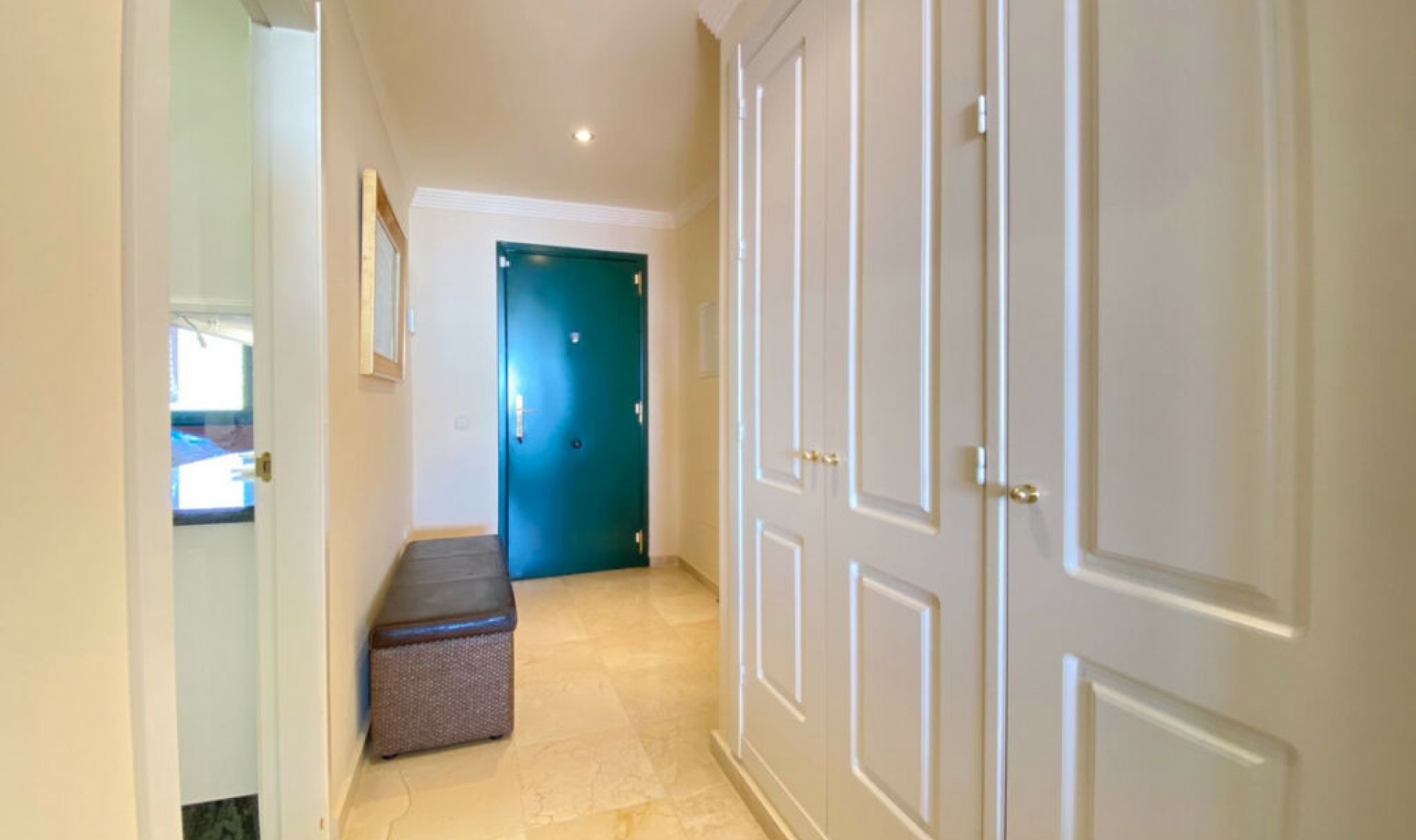 Resale - Apartment -
Marbella