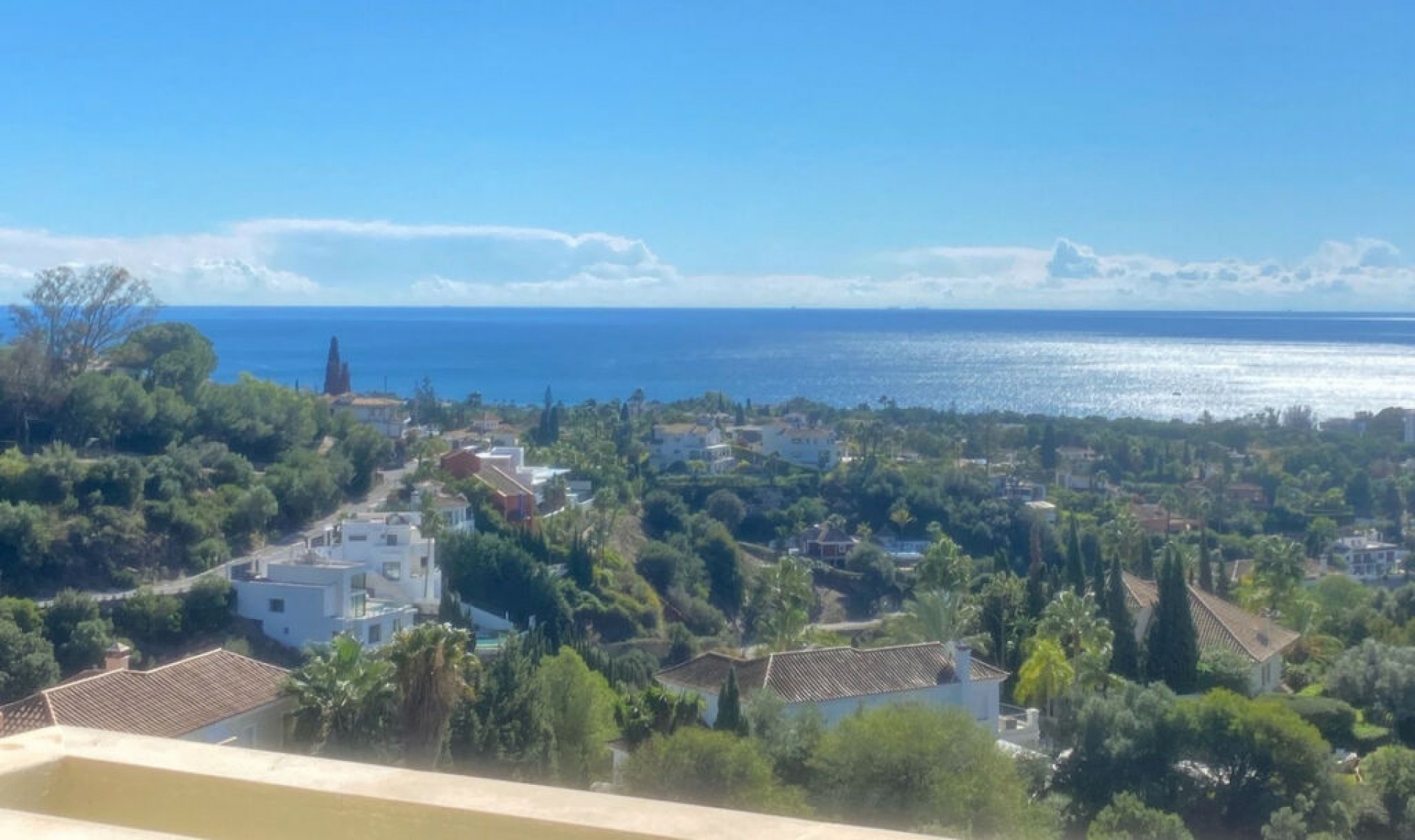 Resale - Apartment -
Marbella