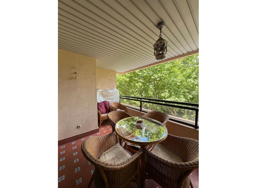 Resale - Apartment -
Marbella