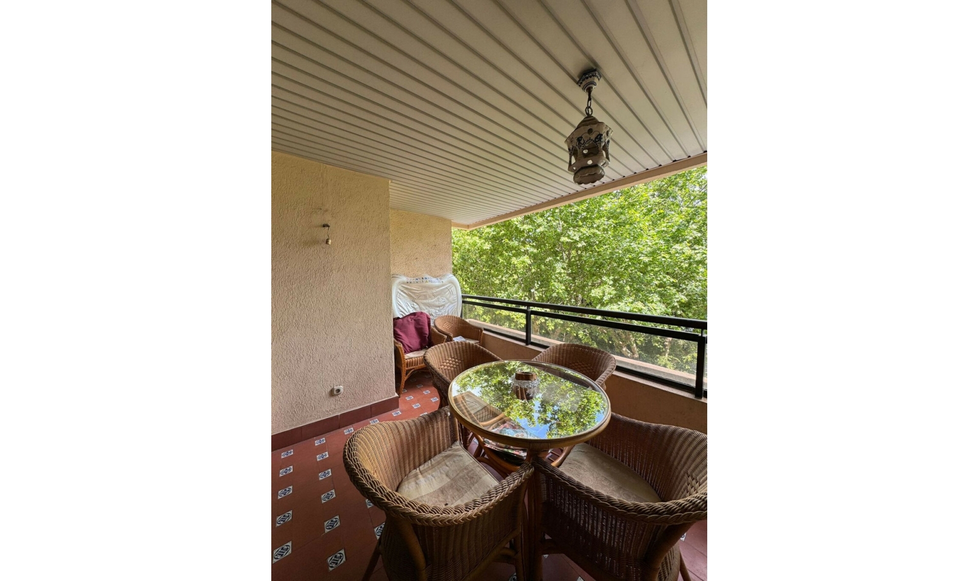 Resale - Apartment -
Marbella