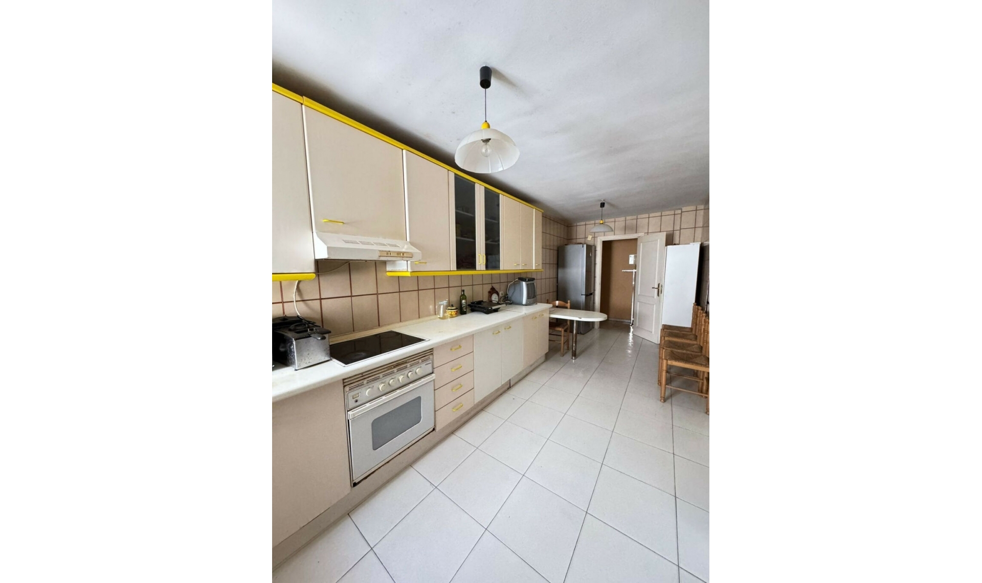 Resale - Apartment -
Marbella