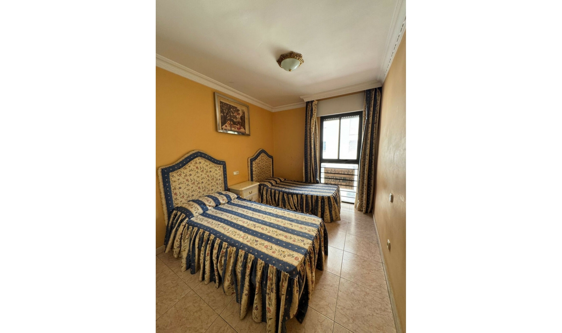 Resale - Apartment -
Marbella