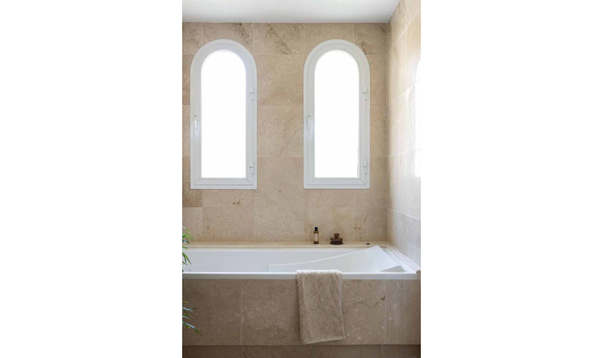Resale - Apartment -
Marbella
