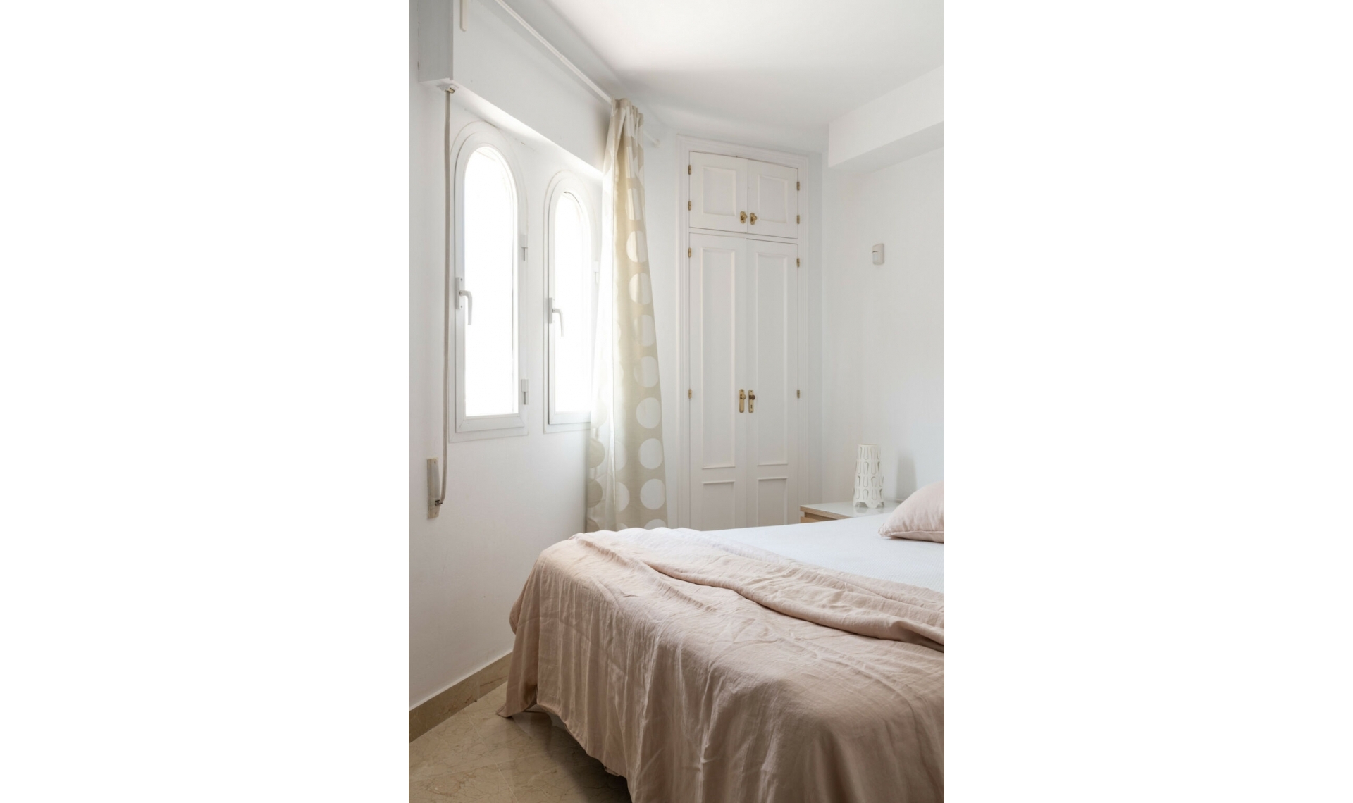 Resale - Apartment -
Marbella