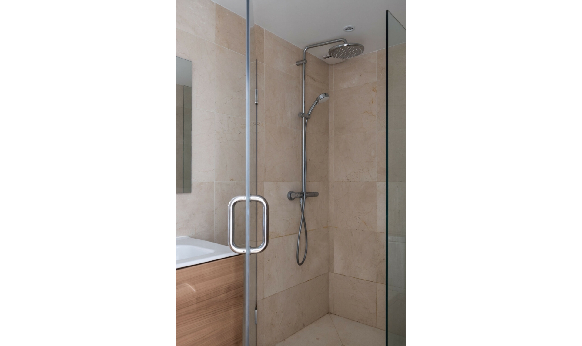 Resale - Apartment -
Marbella