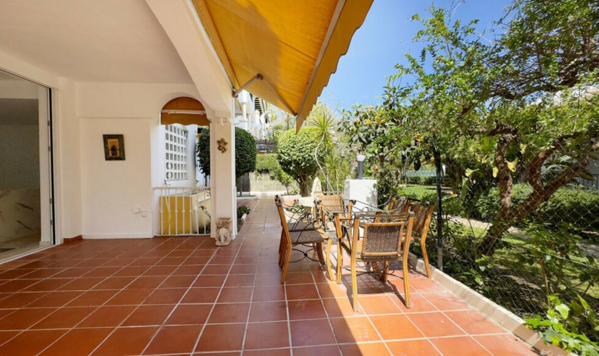 Resale - Apartment -
Marbella
