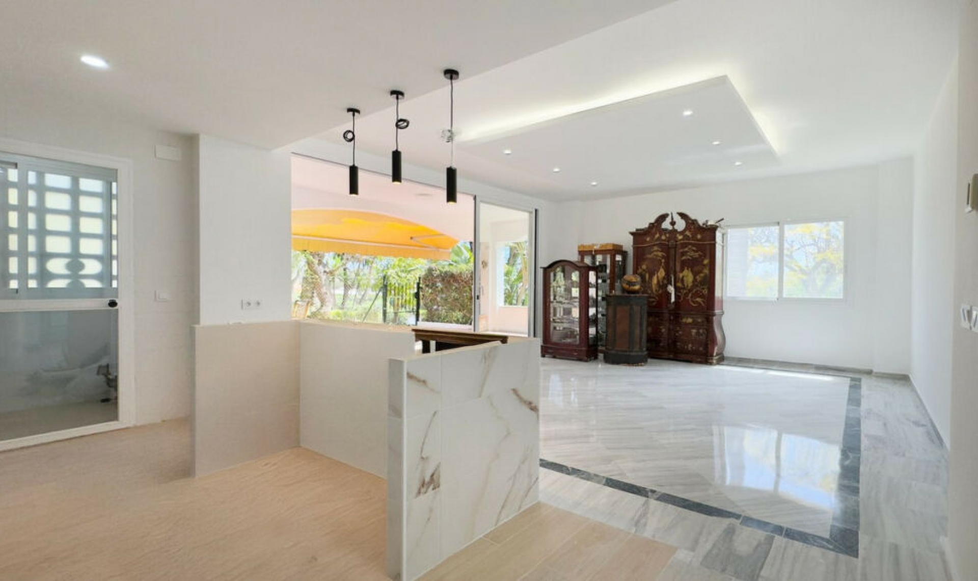 Resale - Apartment -
Marbella