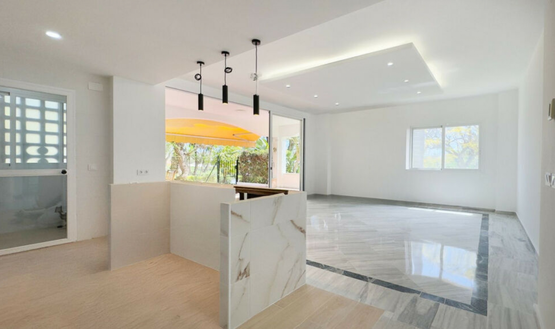 Resale - Apartment -
Marbella