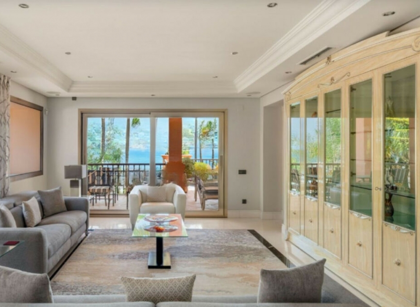 Resale - Apartment -
Marbella
