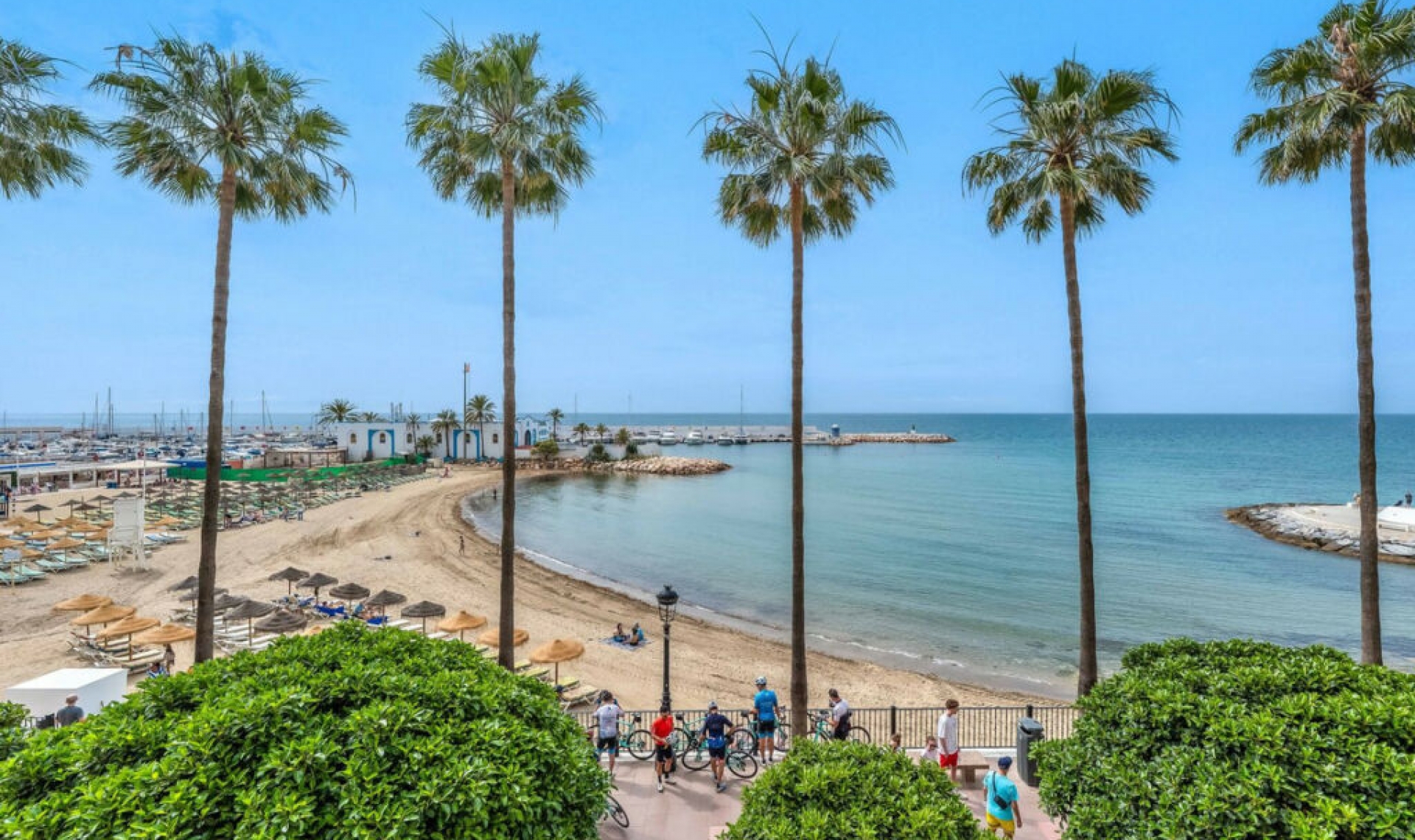 Resale - Apartment -
Marbella