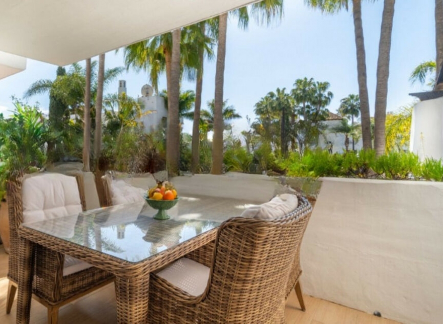 Resale - Apartment -
Marbella