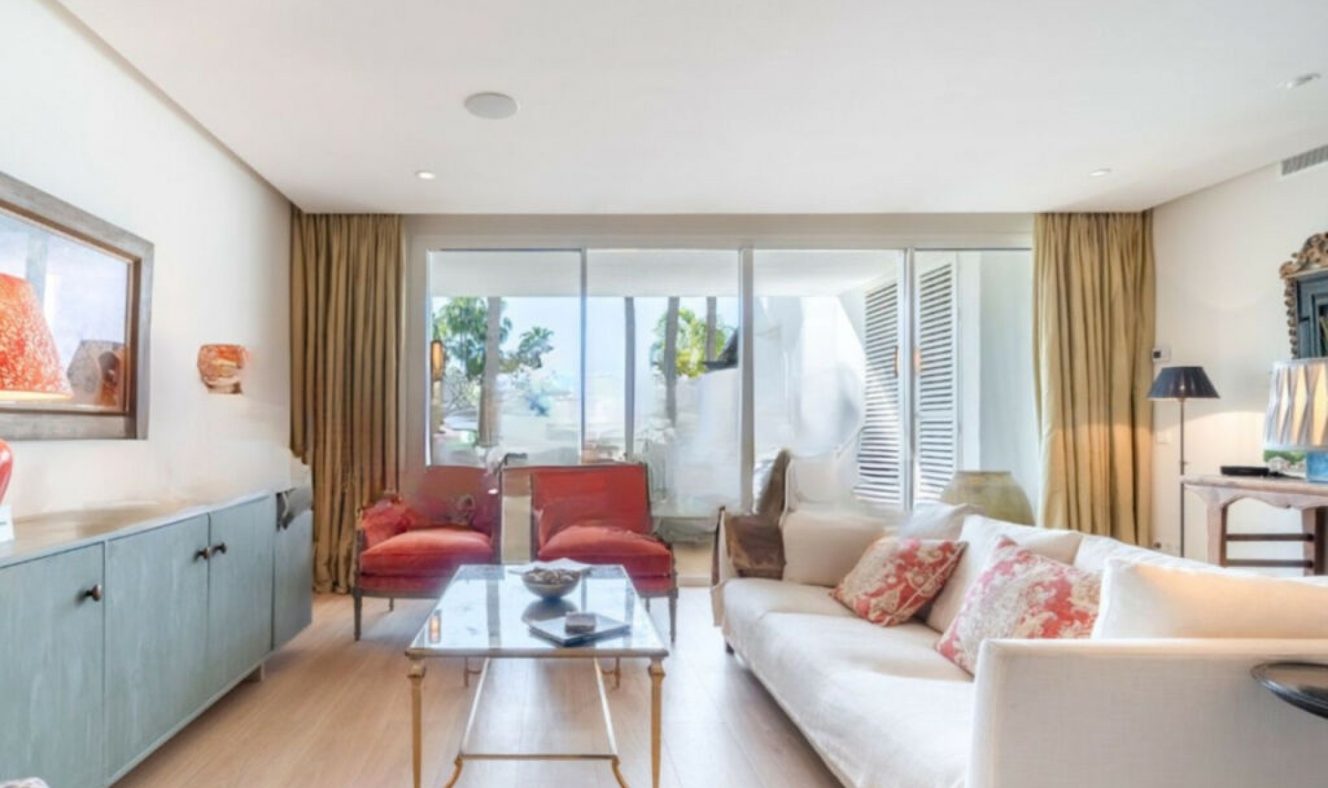 Resale - Apartment -
Marbella