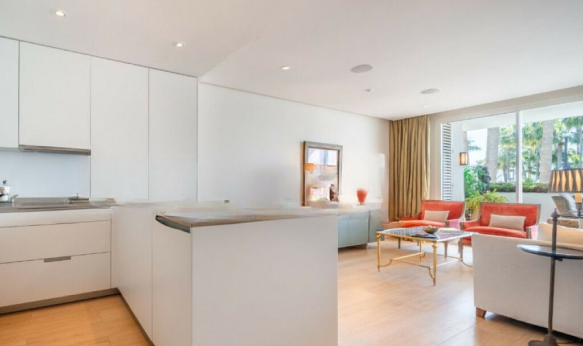 Resale - Apartment -
Marbella