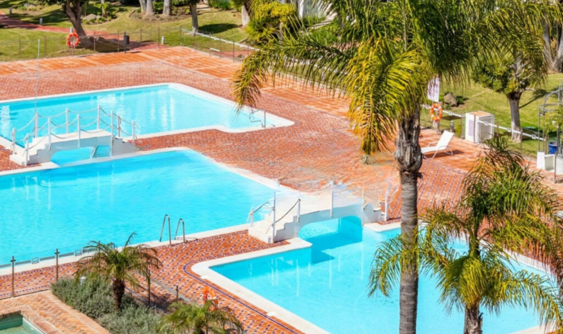 Resale - Apartment -
Marbella