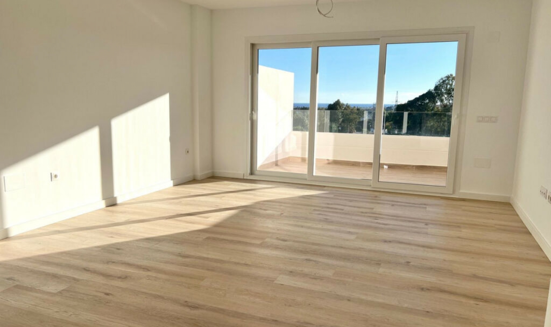 Resale - Apartment -
Marbella