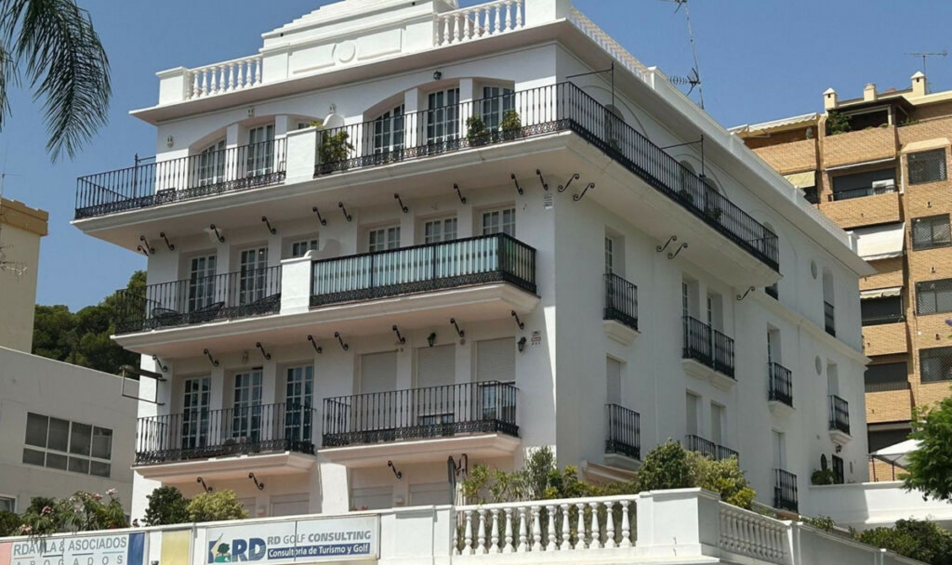 Resale - Apartment -
Marbella