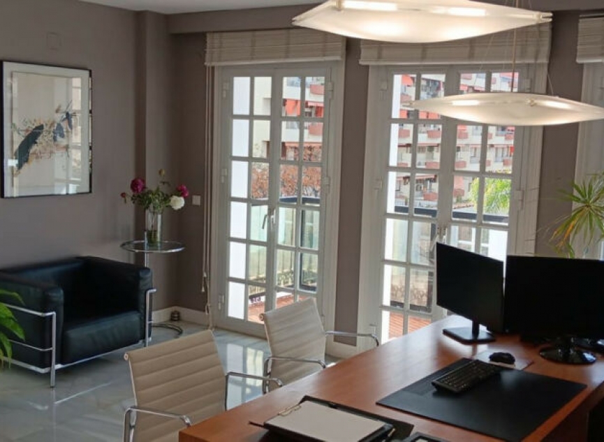 Resale - Apartment -
Marbella