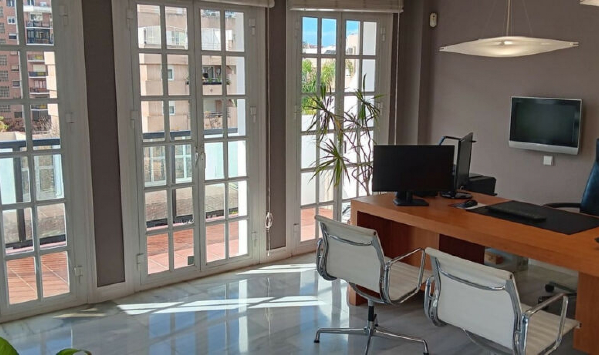 Resale - Apartment -
Marbella