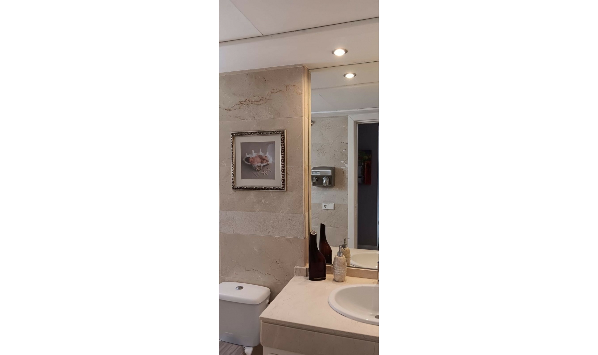 Resale - Apartment -
Marbella