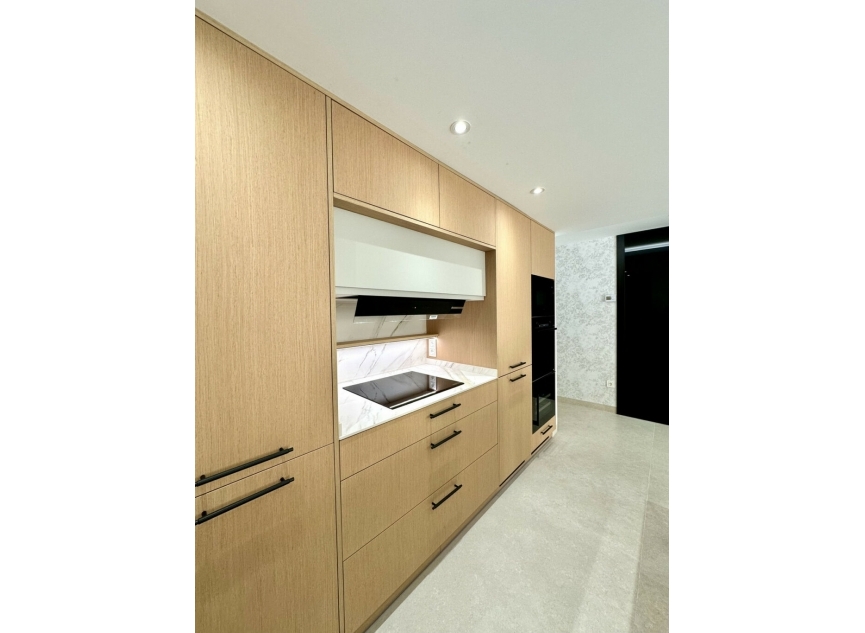 Resale - Apartment -
Marbella