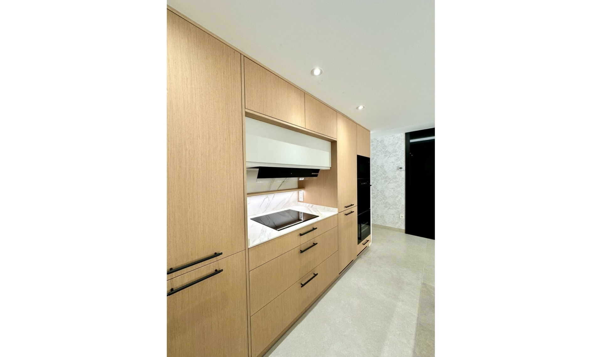 Resale - Apartment -
Marbella