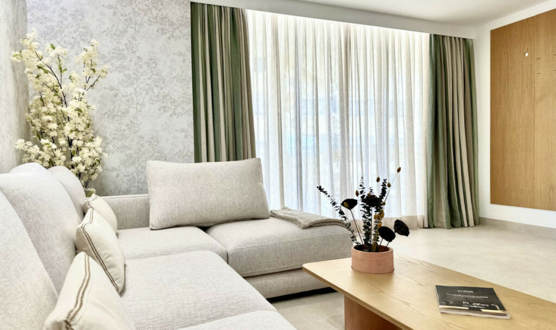 Resale - Apartment -
Marbella