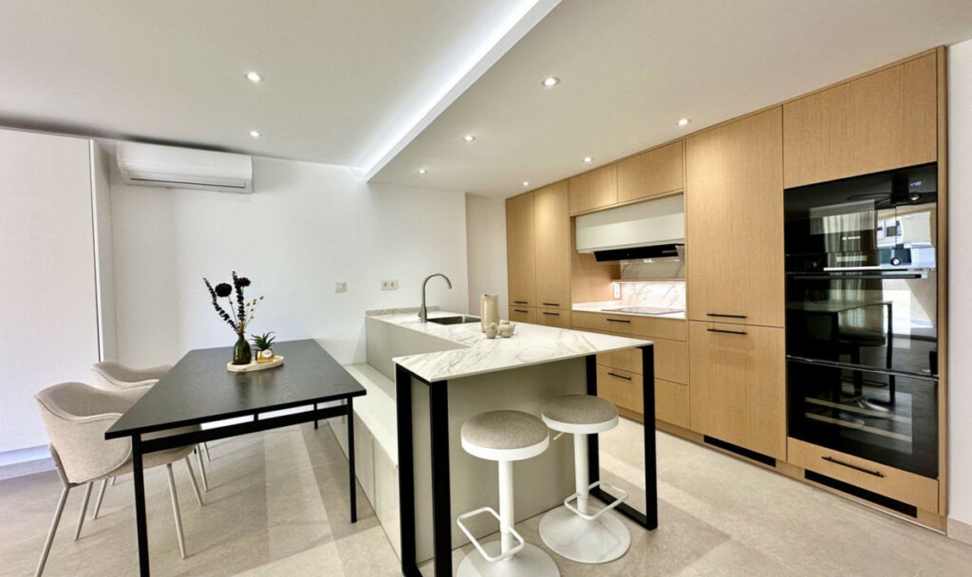Resale - Apartment -
Marbella