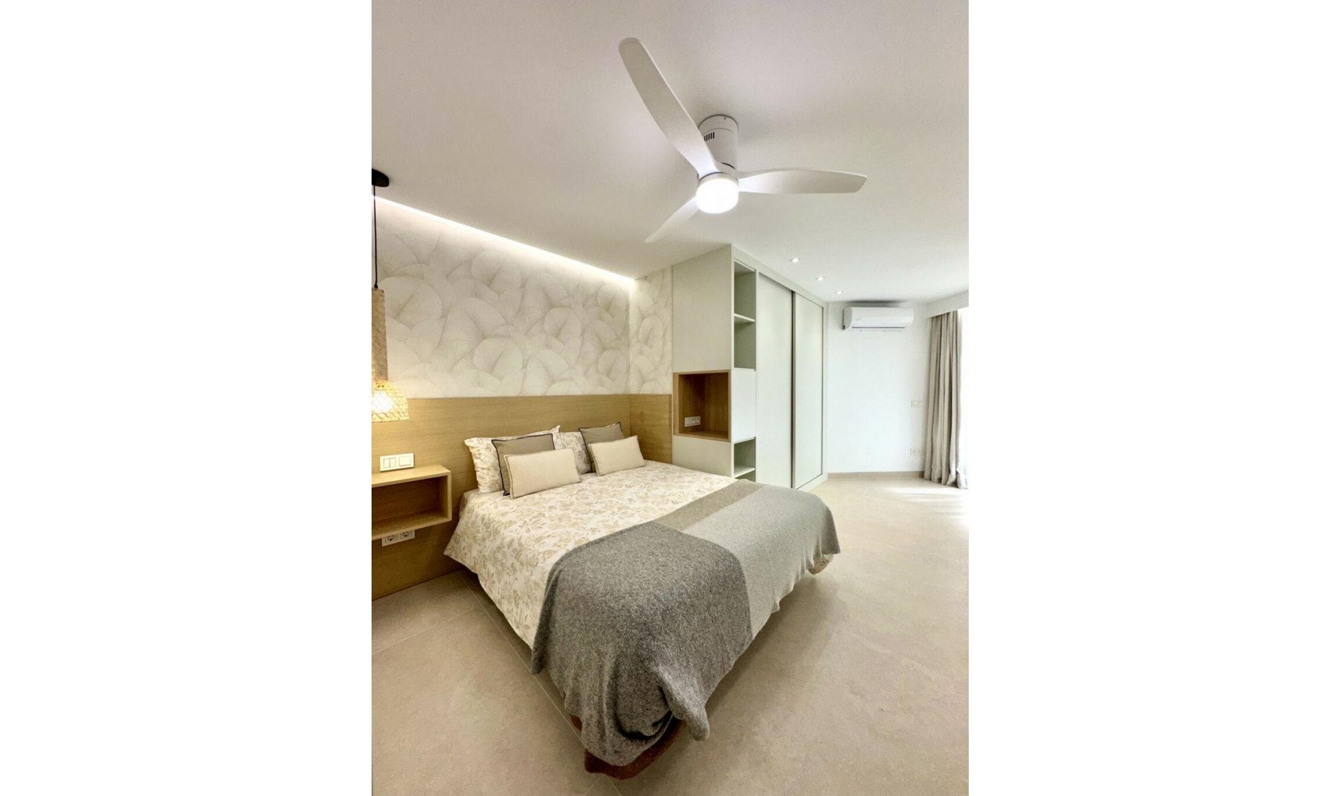 Resale - Apartment -
Marbella