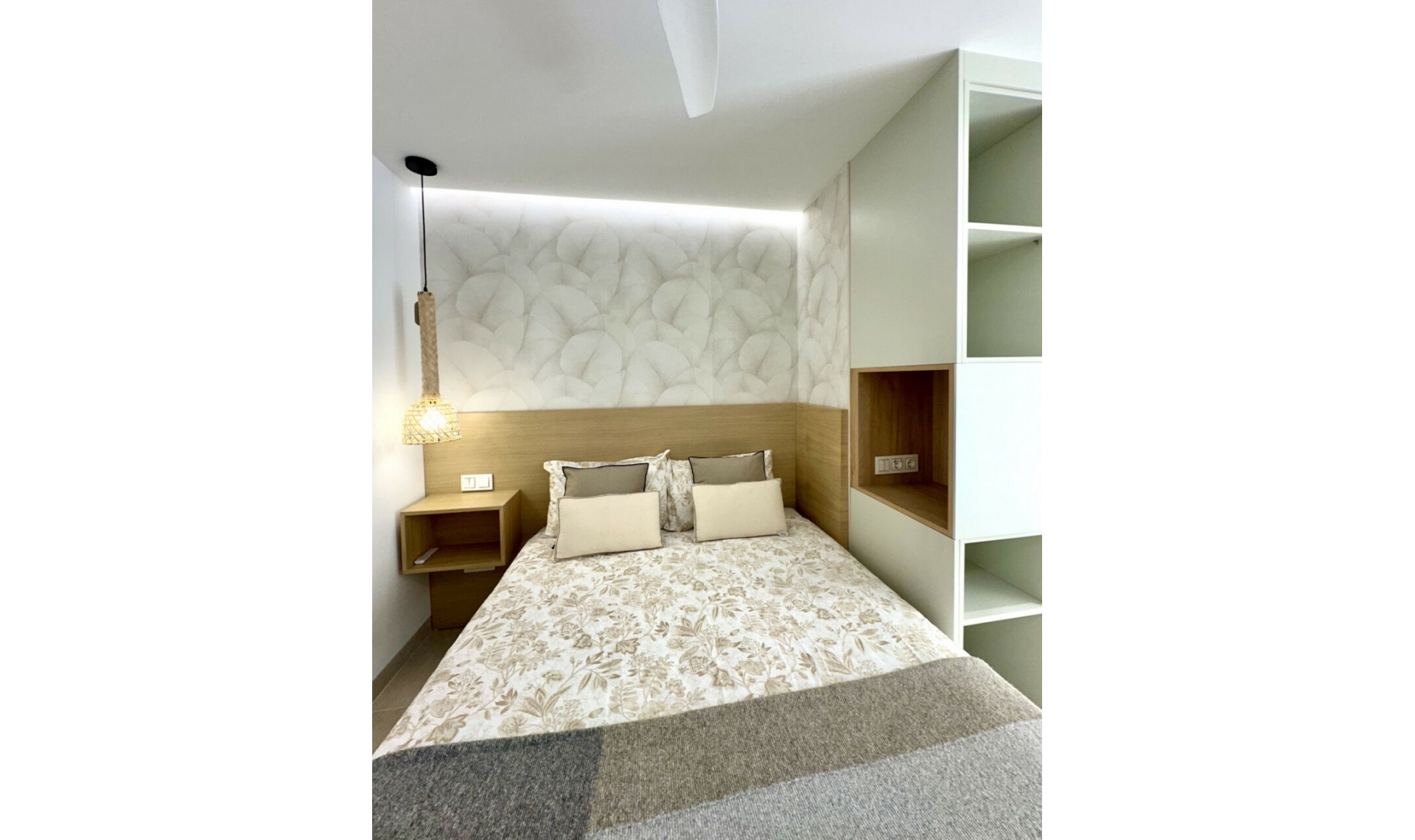 Resale - Apartment -
Marbella