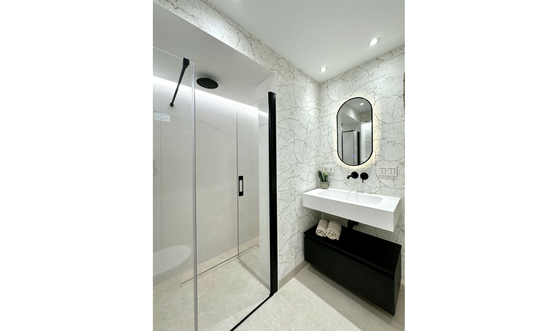 Resale - Apartment -
Marbella