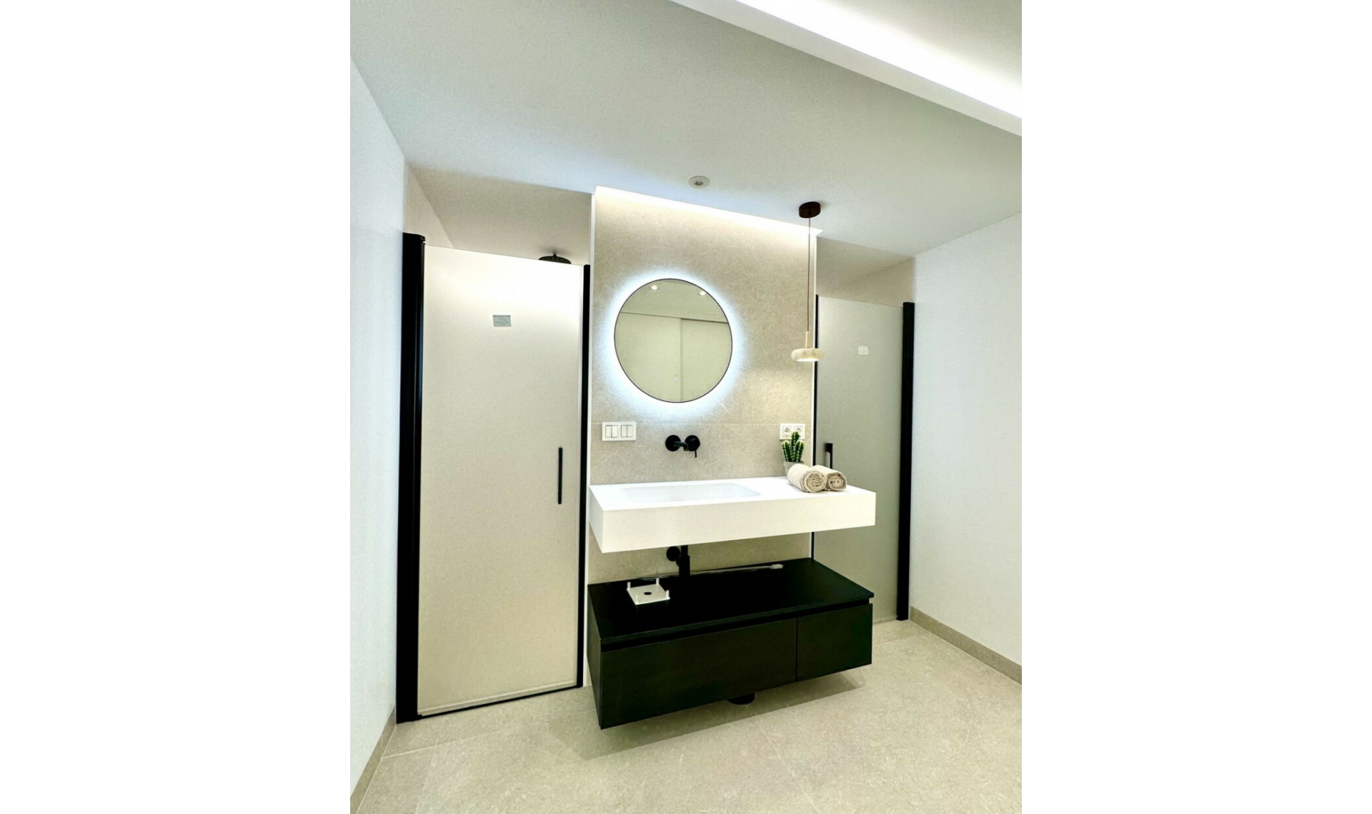Resale - Apartment -
Marbella