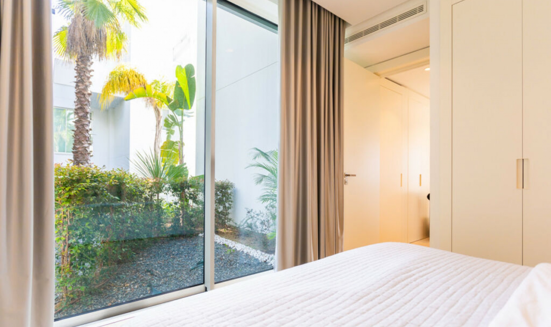 Resale - Apartment -
Marbella