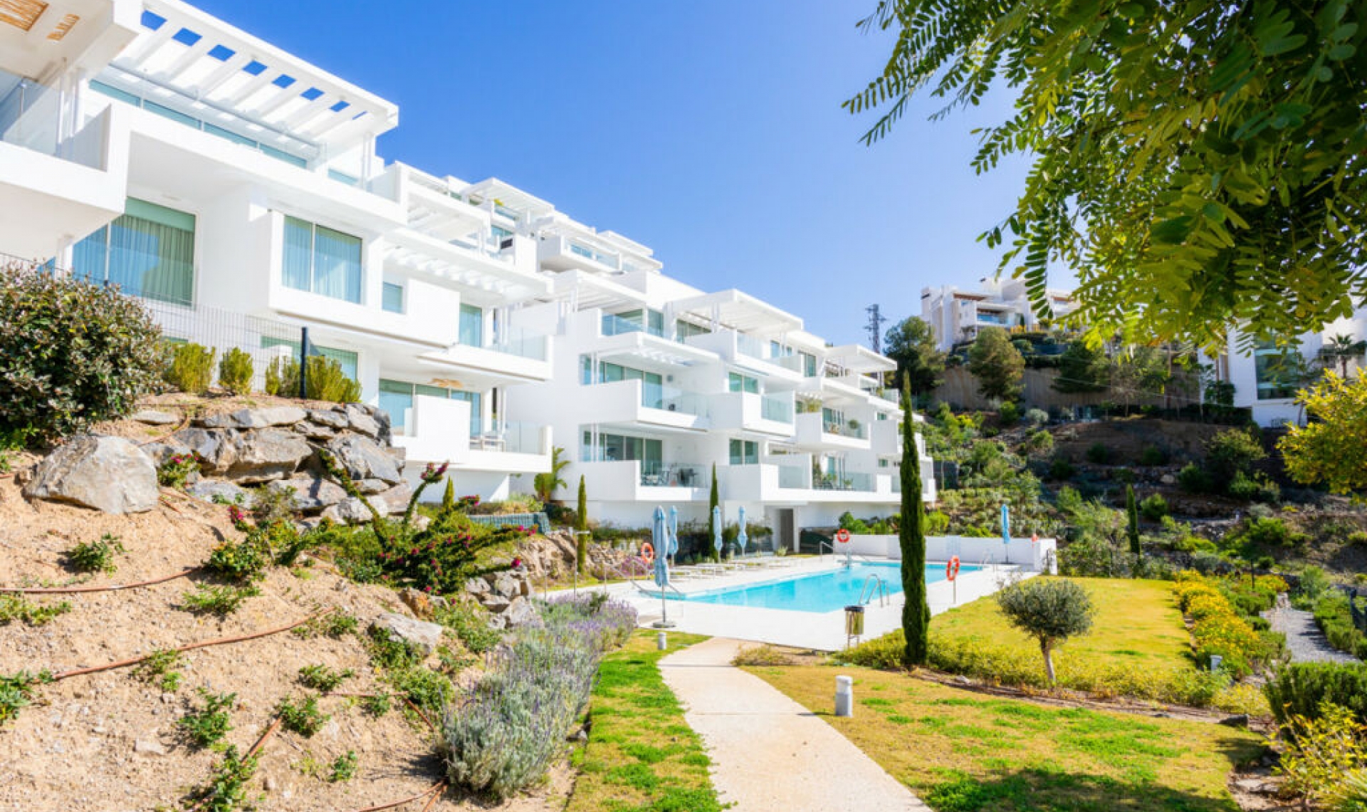 Resale - Apartment -
Marbella