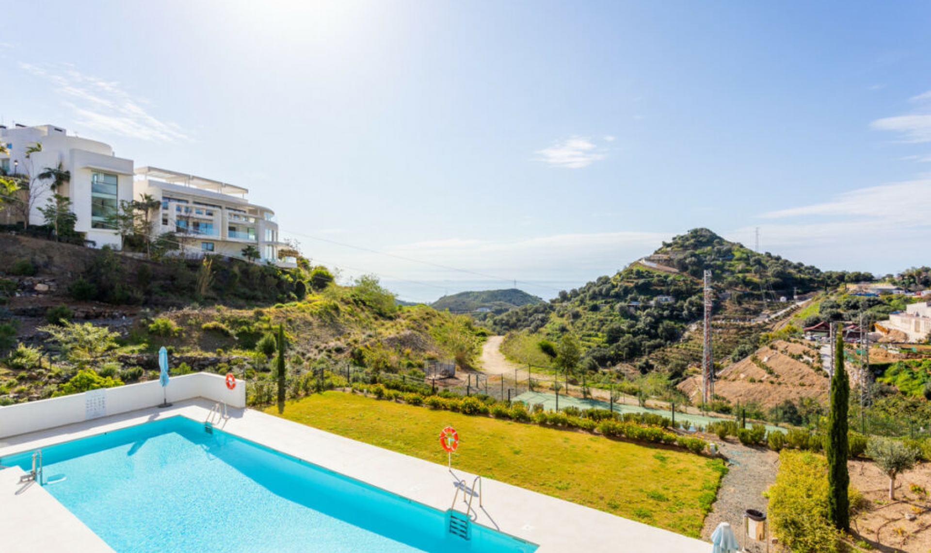 Resale - Apartment -
Marbella