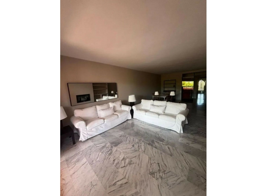 Resale - Apartment -
Marbella