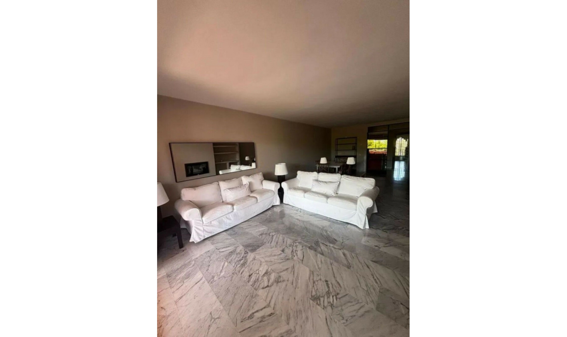 Resale - Apartment -
Marbella